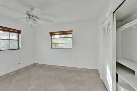 1069 Sw 12th Road Boca Raton FL 33486