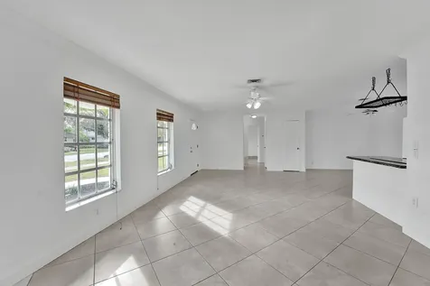1069 Sw 12th Road Boca Raton FL 33486