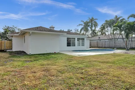 1069 Sw 12th Road Boca Raton FL 33486