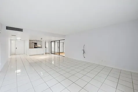 1660 Twelve Oaks Way North Palm Beach FL 33408