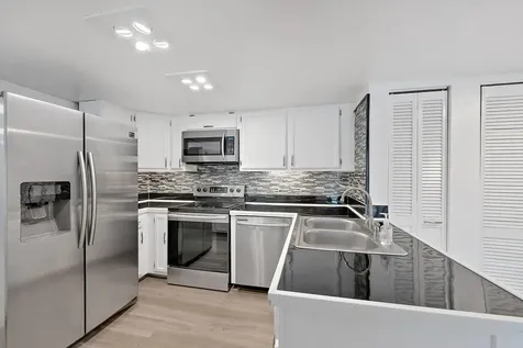 1660 Twelve Oaks Way North Palm Beach FL 33408
