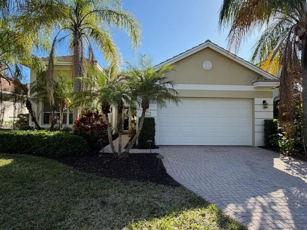 1237 River Reach Drive Vero Beach FL 32967