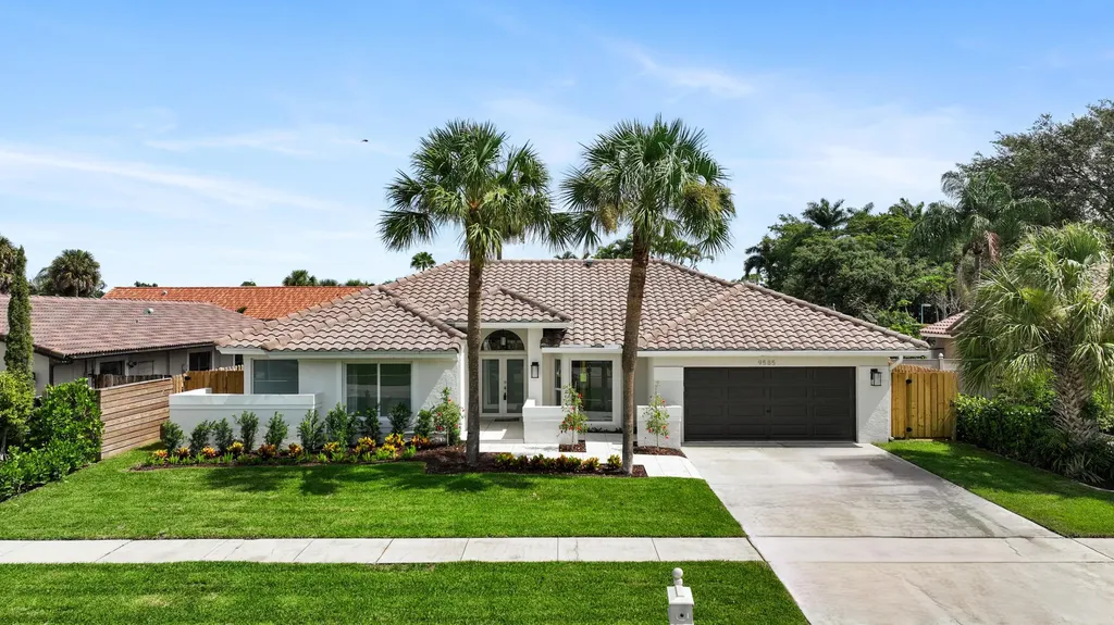 9585 Carousel Circle Boca Raton FL 33434