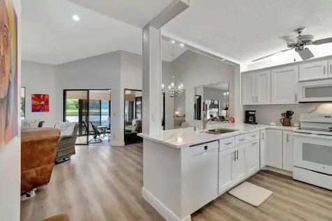 8306 Mooring Circle Boynton Beach FL 33472