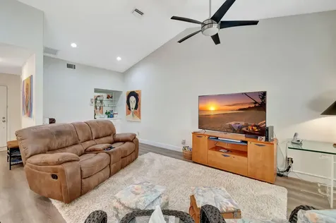 8306 Mooring Circle Boynton Beach FL 33472