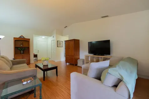 14 Grange Place Boynton Beach FL 33426