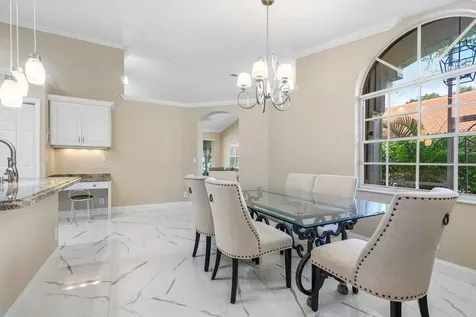 18419 Via Di Regina Boca Raton FL 33496