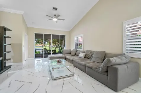 18419 Via Di Regina Boca Raton FL 33496