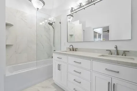 18419 Via Di Regina Boca Raton FL 33496