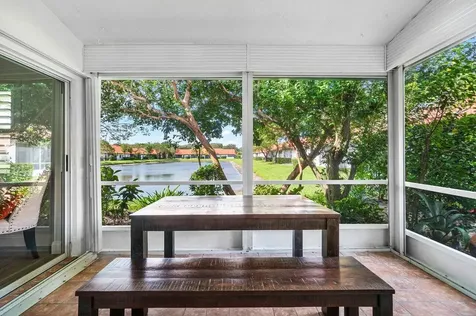 18419 Via Di Regina Boca Raton FL 33496