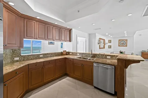 4600 N Ocean Drive Singer Island FL 33404
