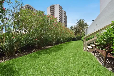 4600 N Ocean Drive Singer Island FL 33404