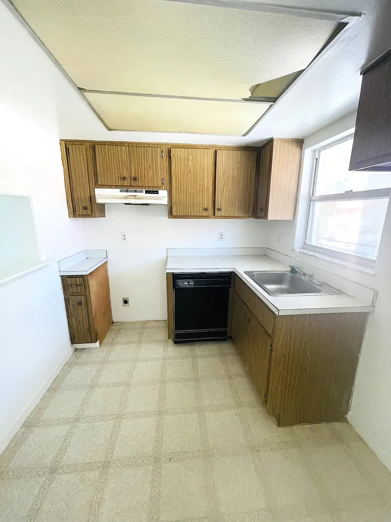 4141 16th Street Vero Beach FL 32960