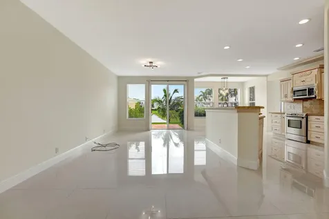 7853 Travlers Tree Drive Boca Raton FL 33433