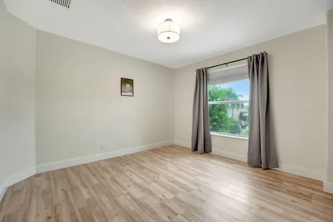 7853 Travlers Tree Drive Boca Raton FL 33433