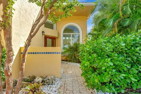 7853 Travlers Tree Drive Boca Raton FL 33433