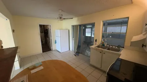 2194 Sw 13th Avenue Boynton Beach FL 33426