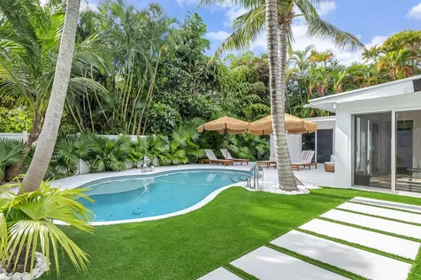 103 S Atlantic Drive Lantana FL 33462