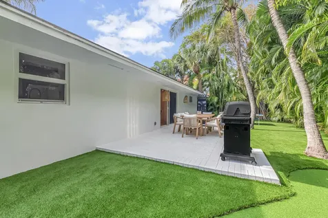103 S Atlantic Drive Lantana FL 33462