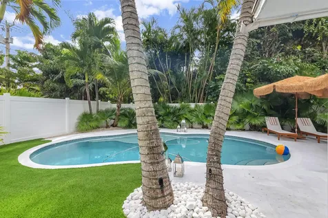 103 S Atlantic Drive Lantana FL 33462