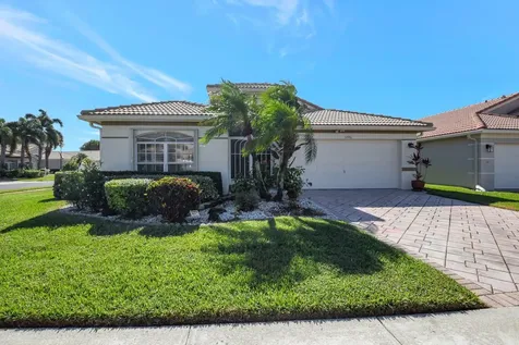 5946 Royal Isles Boulevard Boynton Beach FL 33437