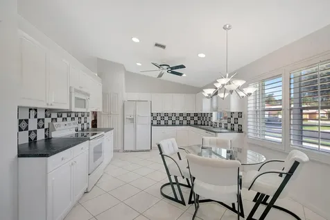 5946 Royal Isles Boulevard Boynton Beach FL 33437