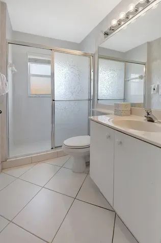 5946 Royal Isles Boulevard Boynton Beach FL 33437