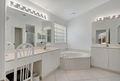 5946 Royal Isles Boulevard Boynton Beach FL 33437