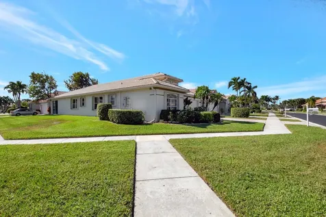 5946 Royal Isles Boulevard Boynton Beach FL 33437