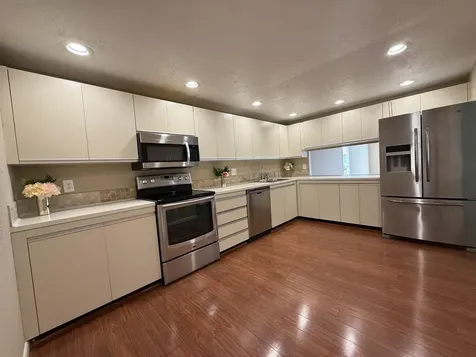 2500 Parkview Drive Hallandale Beach FL 33009
