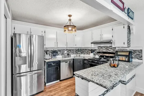 329 Knotty Pine Circle Greenacres FL 33463