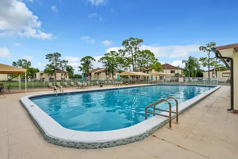 329 Knotty Pine Circle Greenacres FL 33463