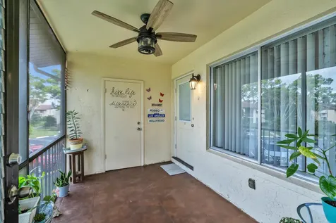 329 Knotty Pine Circle Greenacres FL 33463