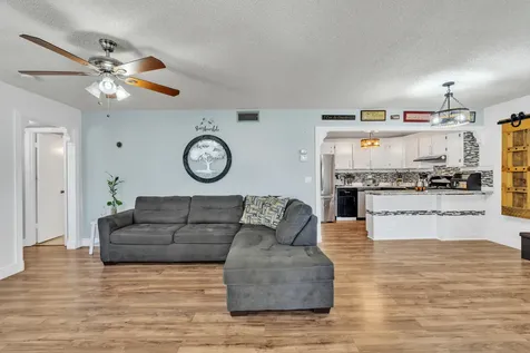 329 Knotty Pine Circle Greenacres FL 33463