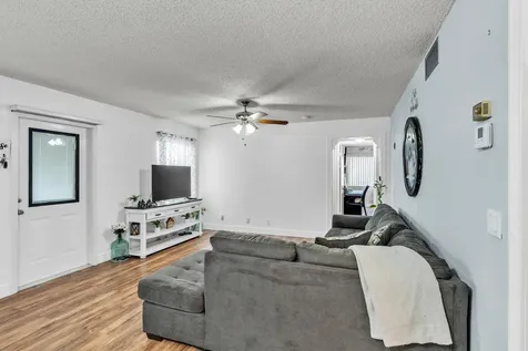 329 Knotty Pine Circle Greenacres FL 33463