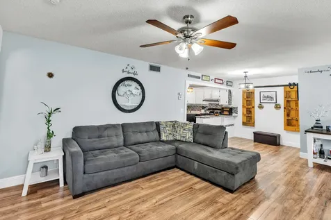 329 Knotty Pine Circle Greenacres FL 33463