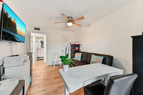 204 Ellesmere D Deerfield Beach FL 33442
