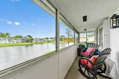 204 Ellesmere D Deerfield Beach FL 33442