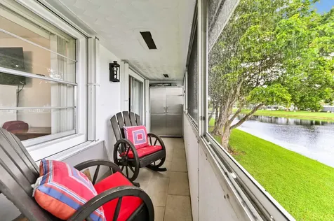 204 Ellesmere D Deerfield Beach FL 33442