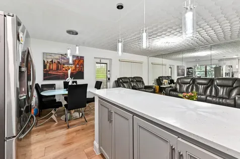 204 Ellesmere D Deerfield Beach FL 33442