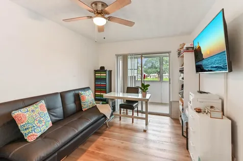 204 Ellesmere D Deerfield Beach FL 33442