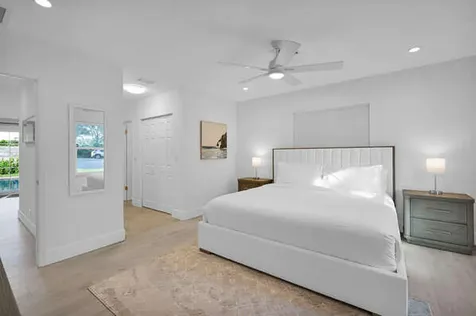 917 Sw 38th Court Boynton Beach FL 33435
