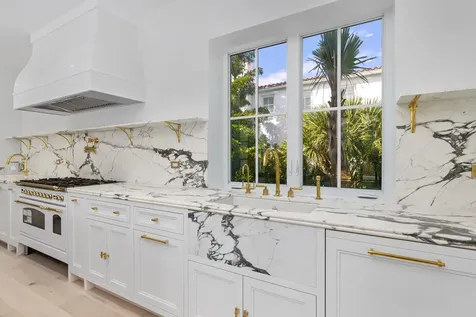 1246 N Lake Way Palm Beach FL 33480