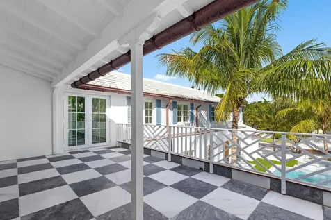 1246 N Lake Way Palm Beach FL 33480