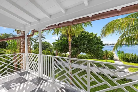 1246 N Lake Way Palm Beach FL 33480