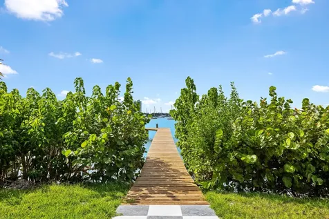 1246 N Lake Way Palm Beach FL 33480