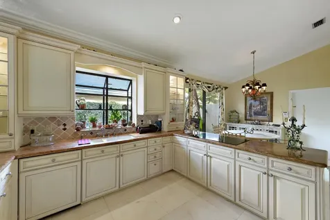 6661 Nw 23rd Way Boca Raton FL 33496