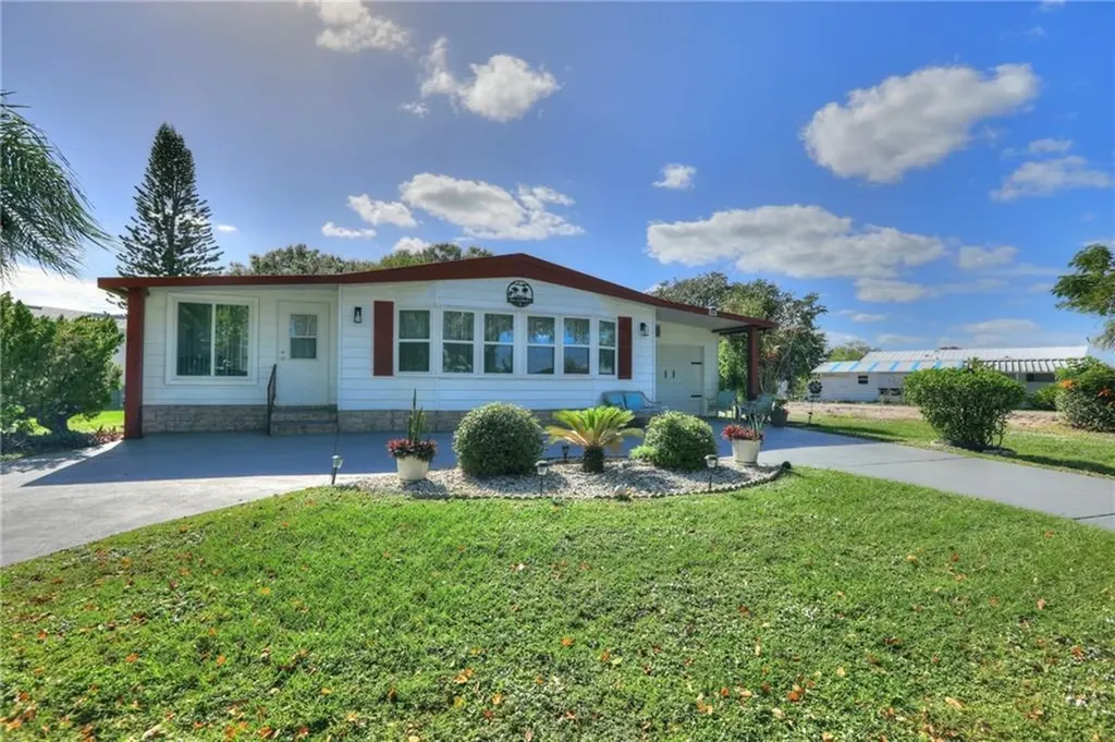 719 Hyacinth Circle Barefoot Bay FL 32976