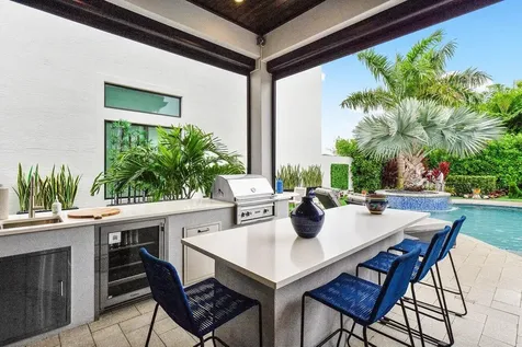 17056 Cappuccino Way Boca Raton FL 33496