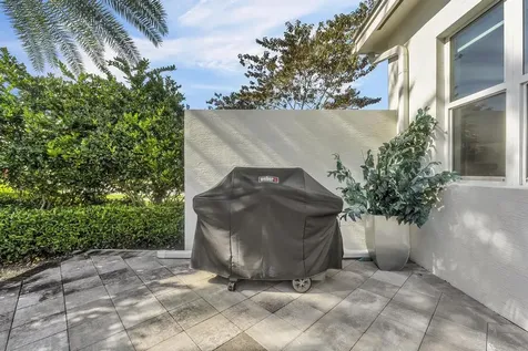 9322 Great Springs Drive Boynton Beach FL 33473